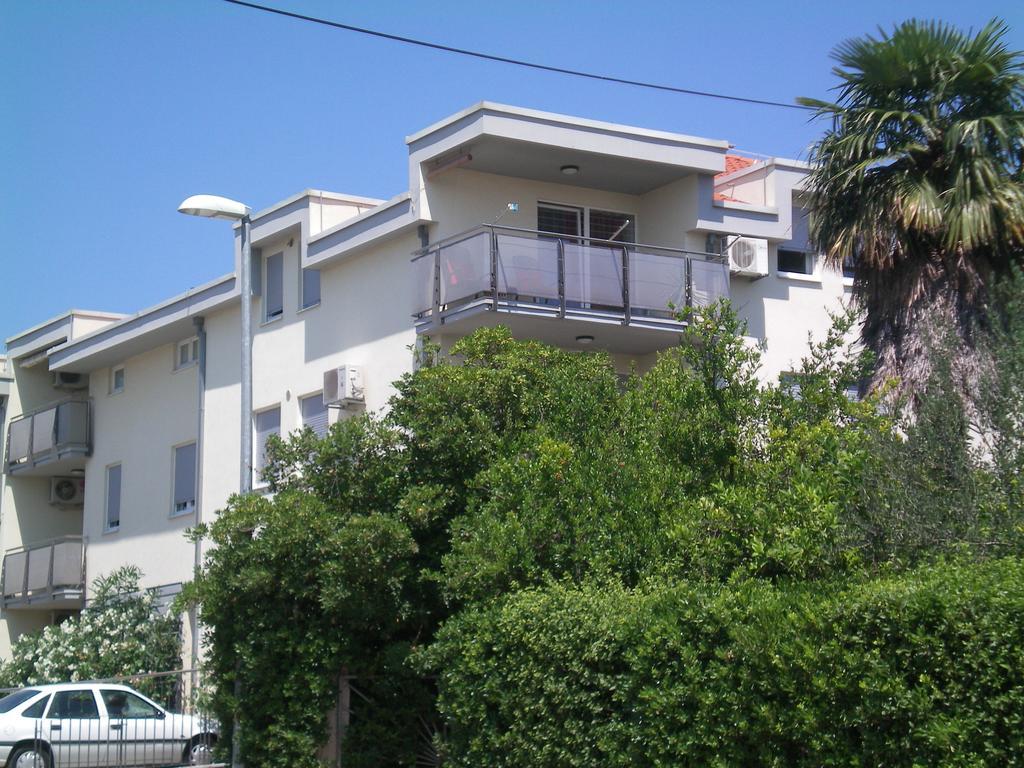 Apartment Tin Kaštela Exteriör bild